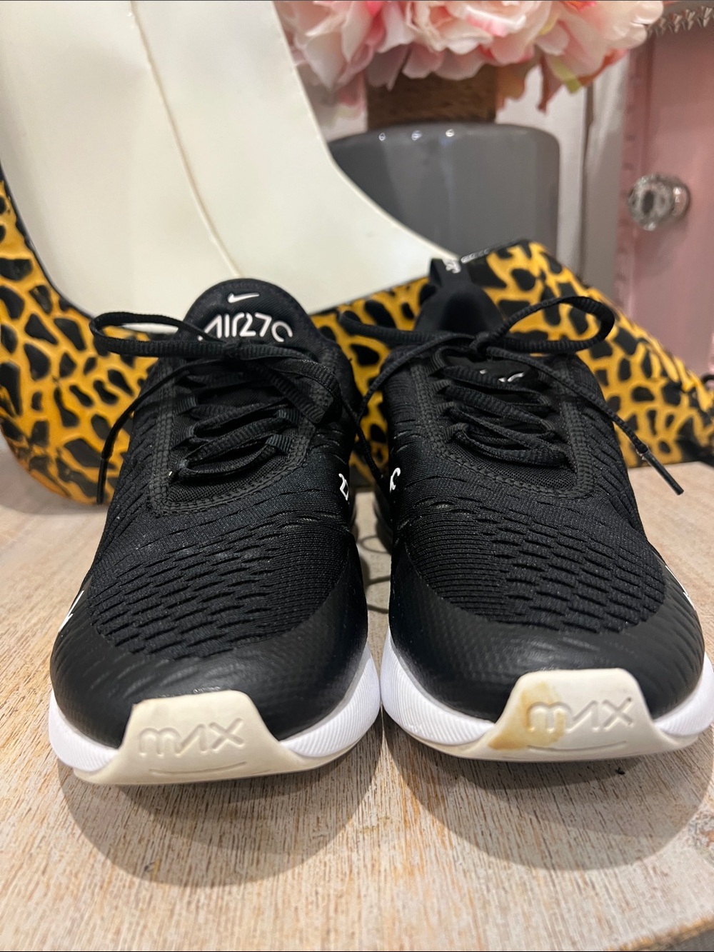 Nike Air Max 270 Black White Women’s Size 8.5 Sneakers